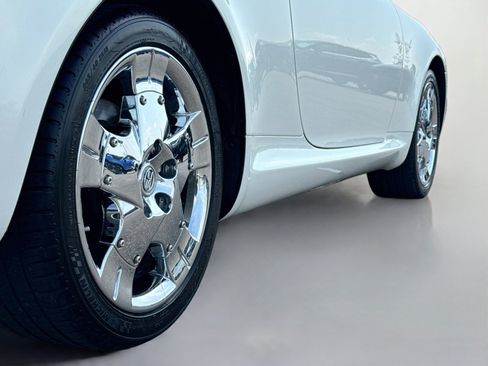 Used 2005 Lexus SC 430 Convertible w/ Preferred Accessory Pkg RWD image 9