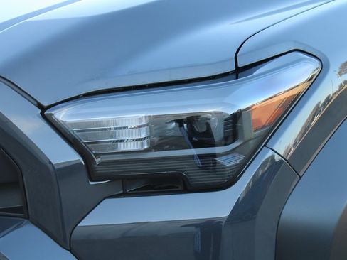 Used 2025 Toyota 4Runner SR5 image 4