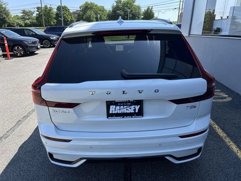 New 2026 Volvo XC60 T8 Ultra w/ Climate Package AWD/4WD image 7