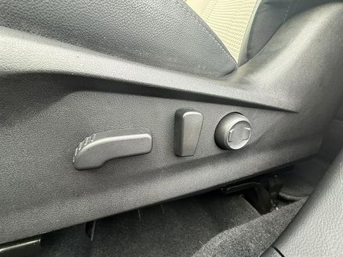 Used 2023 Subaru Forester Premium image 15