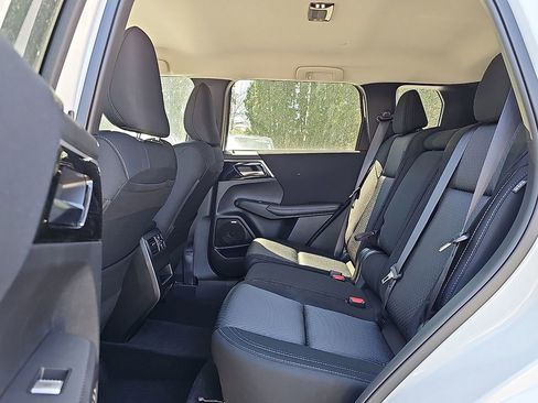 New 2026 Mitsubishi Outlander ES AWD/4WD image 6