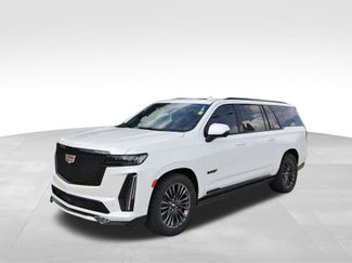 Used 2023 Cadillac Escalade ESV V video 2