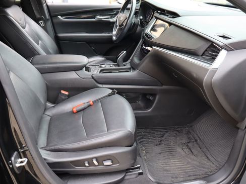 Used 2020 Cadillac XT5 Premium Luxury FWD image 18