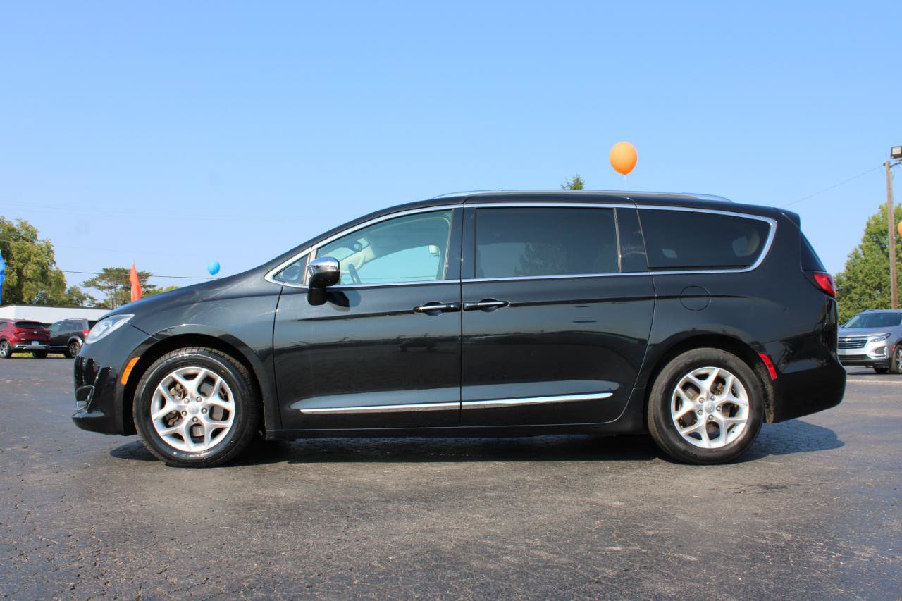 Used 2019 Chrysler Pacifica Limited FWD image 14