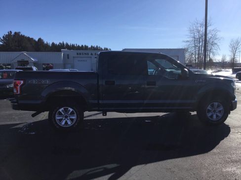 Used 2016 Ford F150 XLT image 7