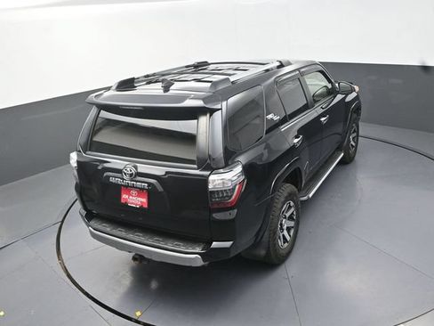 Certified 2018 Toyota 4Runner TRD Off-Road w/ Wilderness Package AWD/4WD image 29