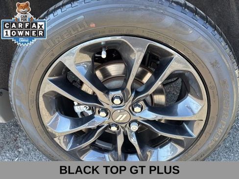 Used 2022 Dodge Durango GT image 13