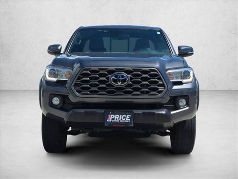 Used 2022 Toyota Tacoma TRD Off-Road AWD/4WD image 2