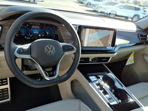 New 2026 Volkswagen Atlas SEL Premium R-Line AWD/4WD image 8