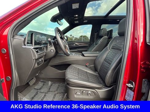 Used 2024 Cadillac Escalade ESV Premium Luxury Platinum image 10