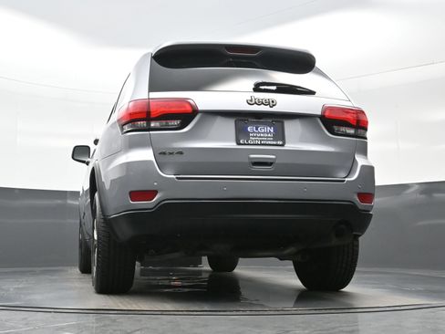 Used 2016 Jeep Grand Cherokee Laredo 75th Anniversary AWD/4WD image 30