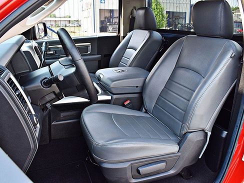 Used 2014 RAM 1500 Express RWD image 16