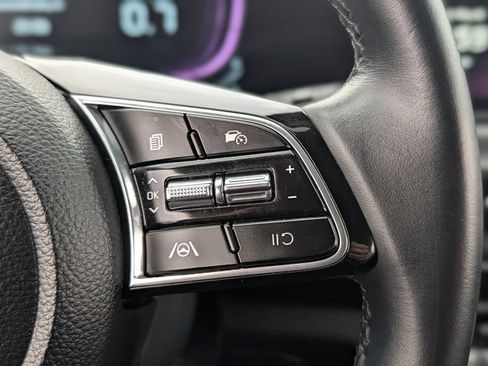 Used 2025 Kia Seltos S FWD image 26