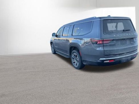 Used 2024 Jeep Wagoneer L Series II w/ Flexible Seating Group image 6