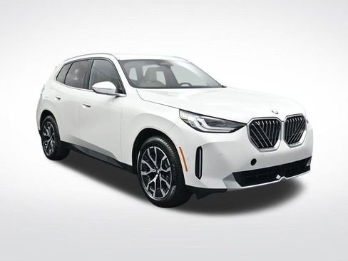 New 2026 BMW X3 xDrive30 w/ Premium Package image 2