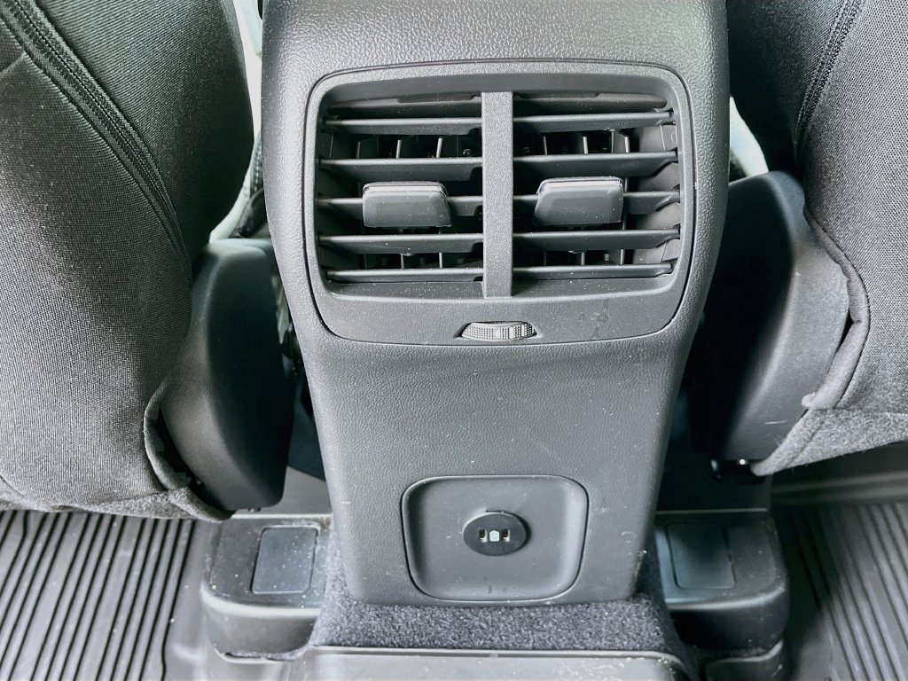 Used 2026 Ford Escape Active w/ Tech Pack #1 FWD image 25