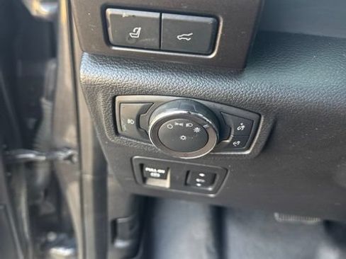 Used 2019 Ford Expedition Max Limited RWD image 17