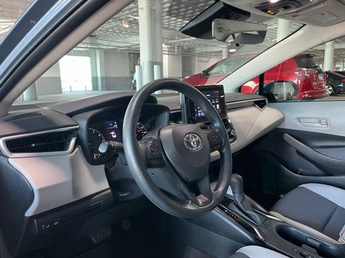 Used 2023 Toyota Corolla LE w/ Carpet Mat Package (TMS) FWD image 16