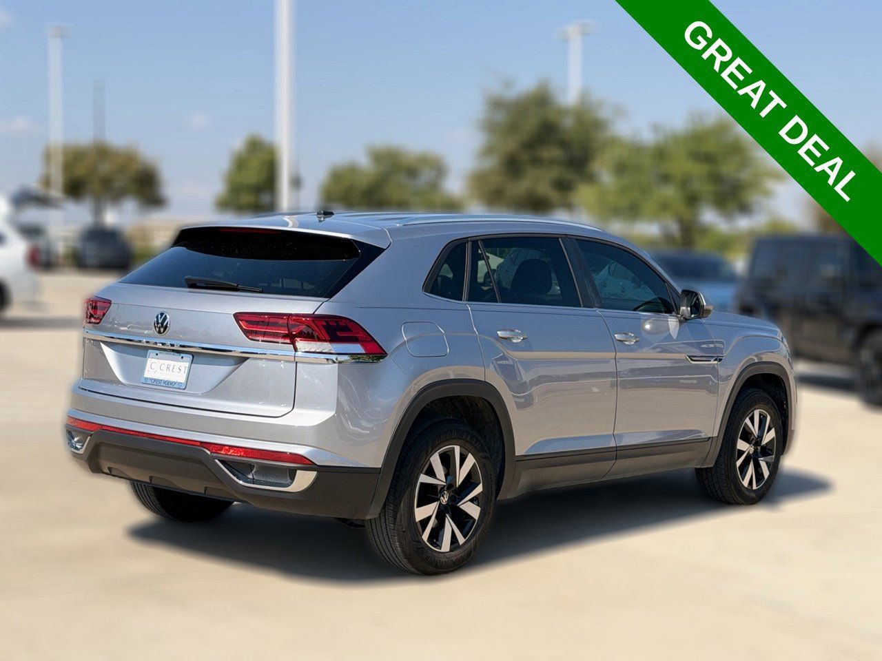 Used 2023 Volkswagen Atlas Cross Sport SE FWD image 8