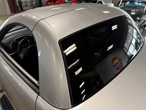 Used 2004 Chevrolet SSR w/ Preferred Equipment Group image 39