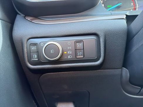 Certified 2022 Ford Explorer Limited image 27