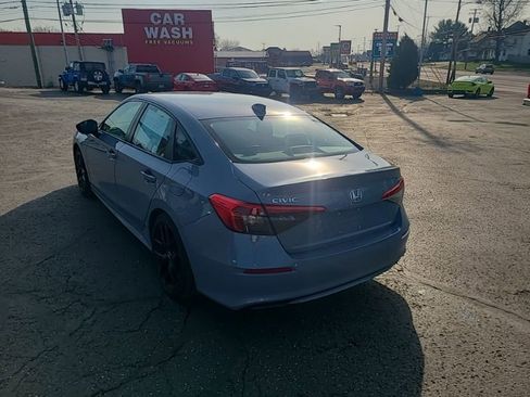 Used 2024 Honda Civic Sport image 4