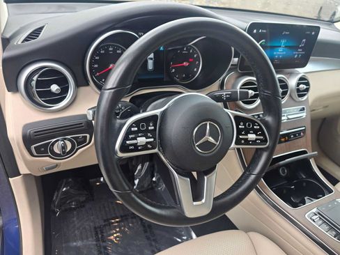 Used 2021 Mercedes-Benz GLC 300 4MATIC image 24