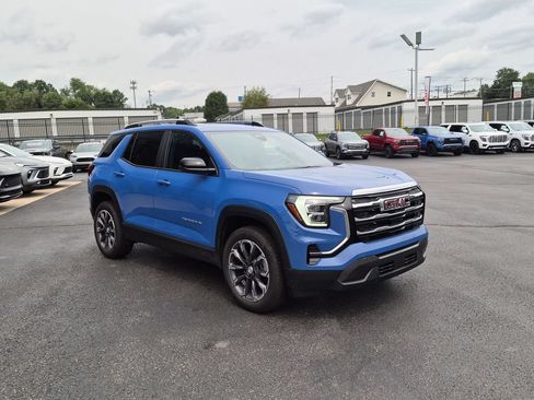 New 2027 GMC Terrain Elevation w/ Elevation Premium Package AWD/4WD image 3