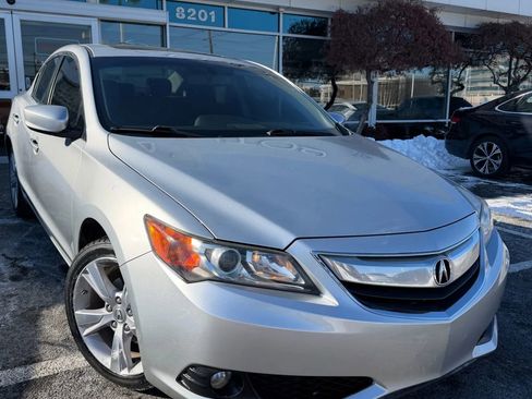 Used 2015 Acura ILX w/ Technology Package image 1