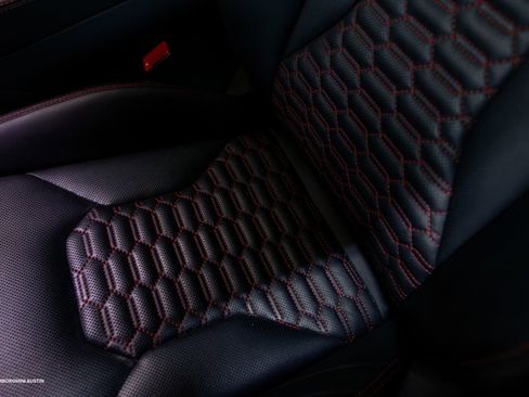 Used 2019 Lamborghini Urus AWD/4WD image 32