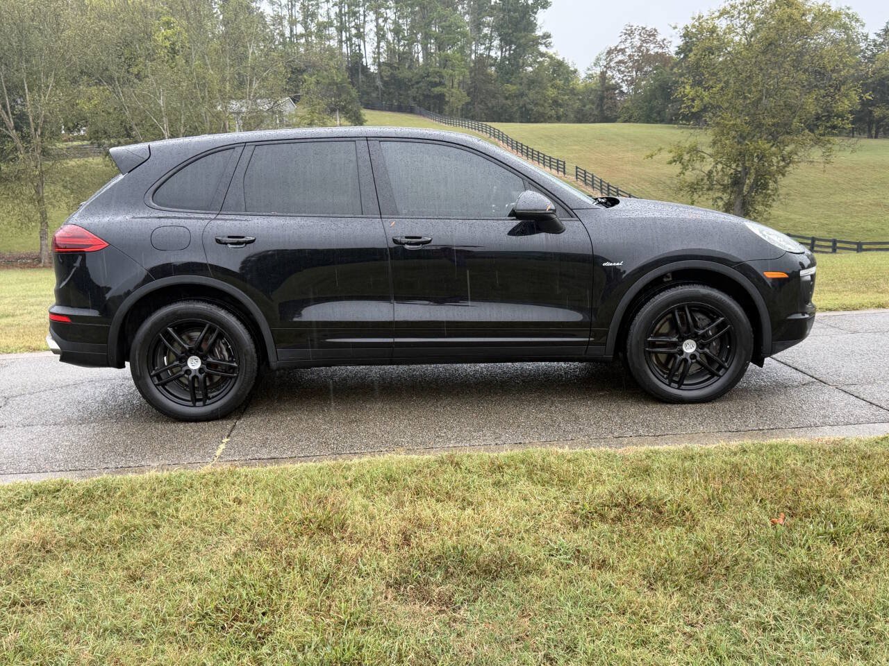 Used 2015 Porsche Cayenne Diesel AWD/4WD image 22