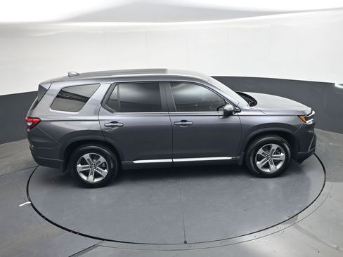 Used 2025 Honda Pilot EX-L image 25