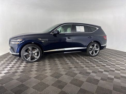 Used 2025 Genesis GV80 3.5T Prestige image 3