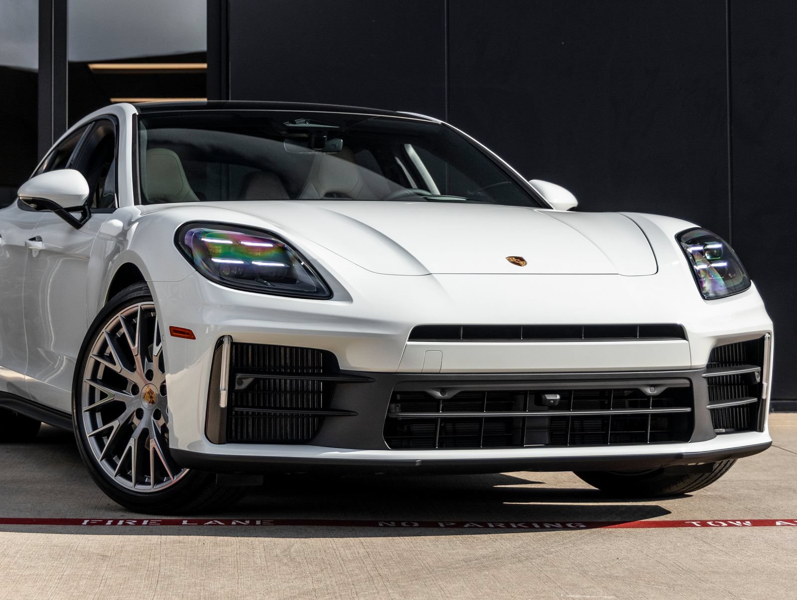 New 2026 Porsche Panamera 4 AWD/4WD image 9