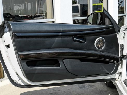 Used 2011 BMW M3 Coupe image 35