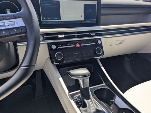 Used 2026 Hyundai Tucson SEL image 10