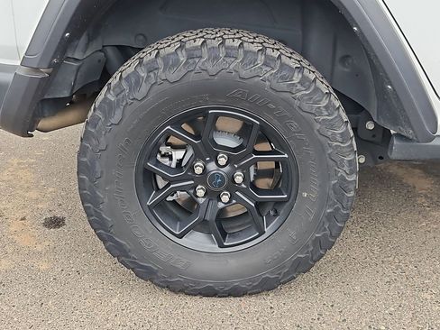 Used 2024 Jeep Wrangler Unlimited AWD/4WD image 9