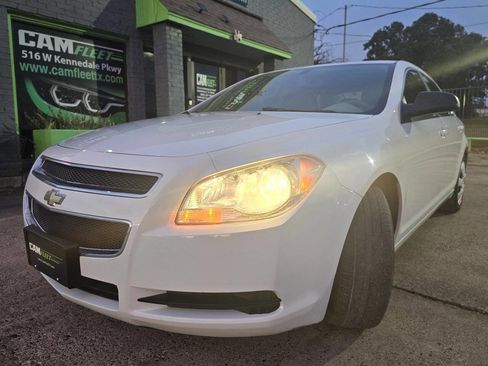 Used 2011 Chevrolet Malibu LS image 62