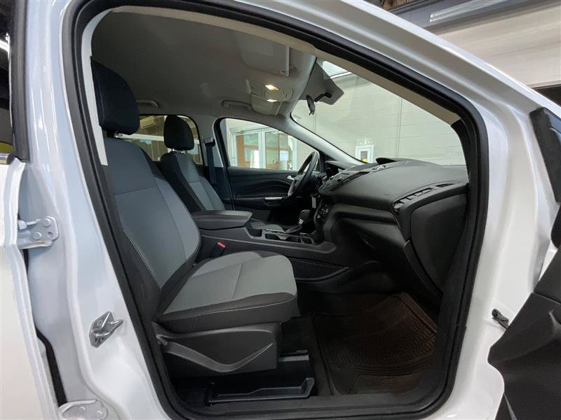 Used 2017 Ford Escape SE AWD/4WD image 27