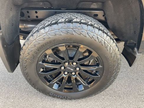 Certified 2022 GMC Canyon Elevation image 9