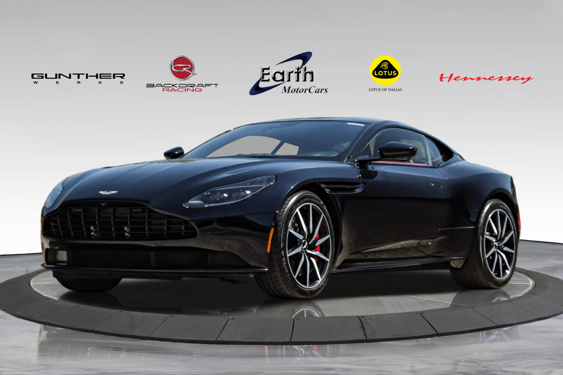 Used 2021 Aston Martin DB11 Coupe RWD image 1