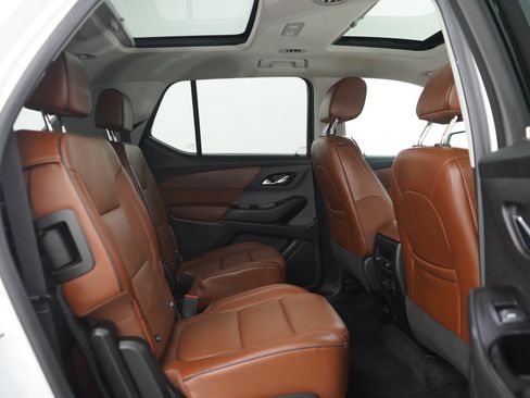 Used 2019 Chevrolet Traverse High Country w/ LPO, Floor Liner Package AWD/4WD image 12