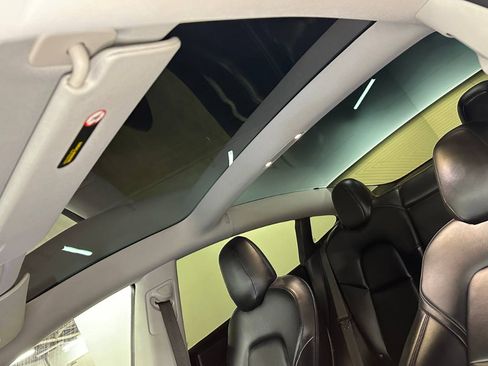 Used 2018 Tesla Model 3 Long Range image 38