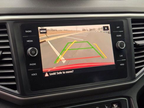 Used 2020 Volkswagen Atlas Cross Sport SE image 26