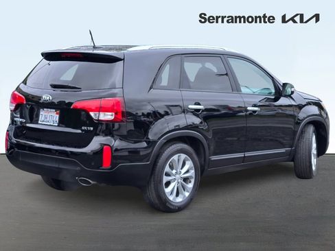 Used 2015 Kia Sorento EX w/ EX V6 Touring Package FWD image 4