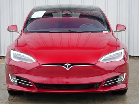 Used 2018 Tesla Model S 75D image 45