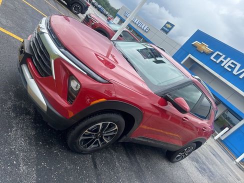 Used 2026 Chevrolet TrailBlazer LT w/ Driver Confidence Package AWD/4WD image 1