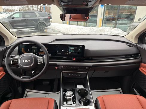 New 2026 Kia Carnival EX image 25
