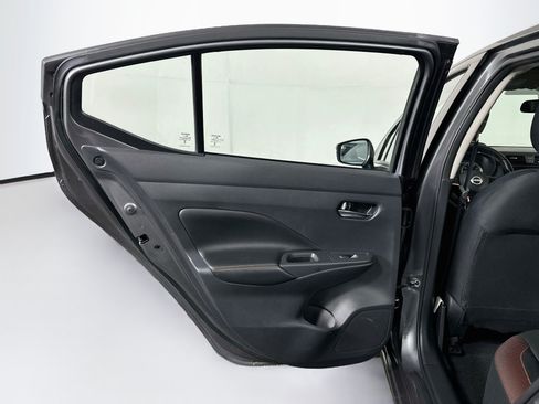 Used 2025 Nissan Versa SR FWD image 24