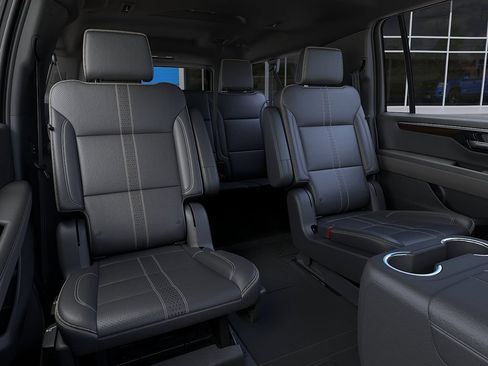 New 2026 Chevrolet Suburban High Country AWD/4WD image 17